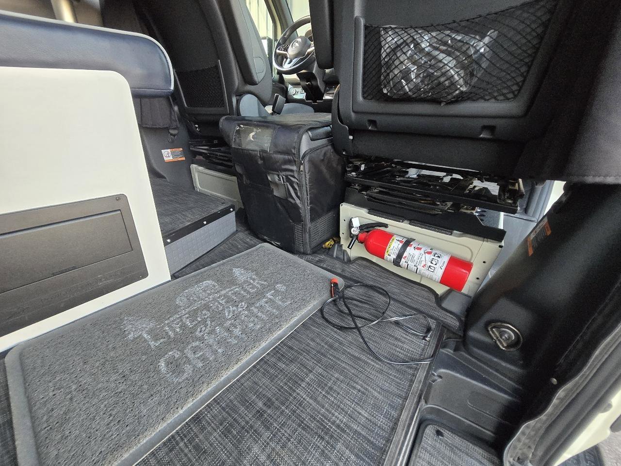 Used 2020 Mercedes-Benz Sprinter 2500 image 51