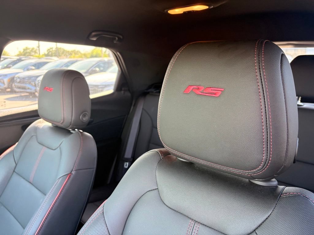 Used 2025 Chevrolet TrailBlazer RS FWD image 24