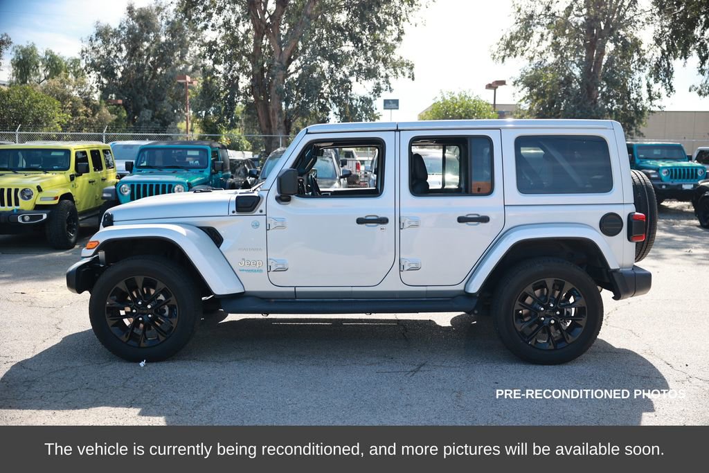 Used 2022 Jeep Wrangler Unlimited Sahara w/ Cold Weather Group image 2