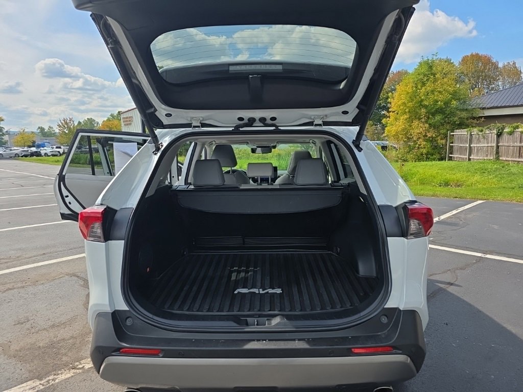 Used 2024 Toyota RAV4 Limited image 7