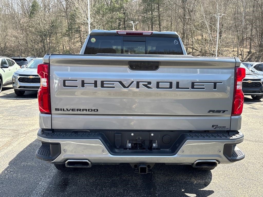 Certified 2023 Chevrolet Silverado 1500 RST w/ Convenience Package II AWD/4WD image 9