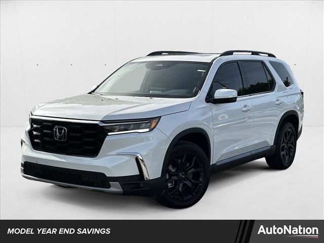 New 2025 Honda Pilot Touring image 1