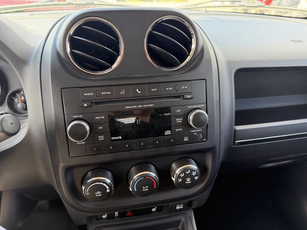 Used 2016 Jeep Patriot Sport w/ Power Value Group FWD image 22