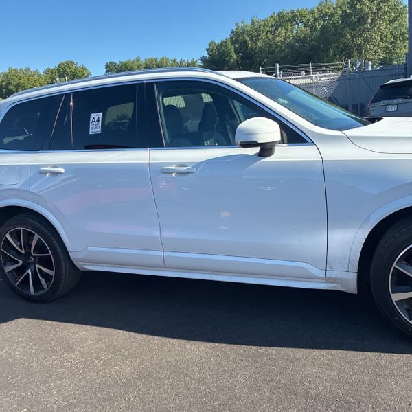 Used 2021 Volvo XC90 T6 Momentum w/ Advanced Package AWD/4WD image 7