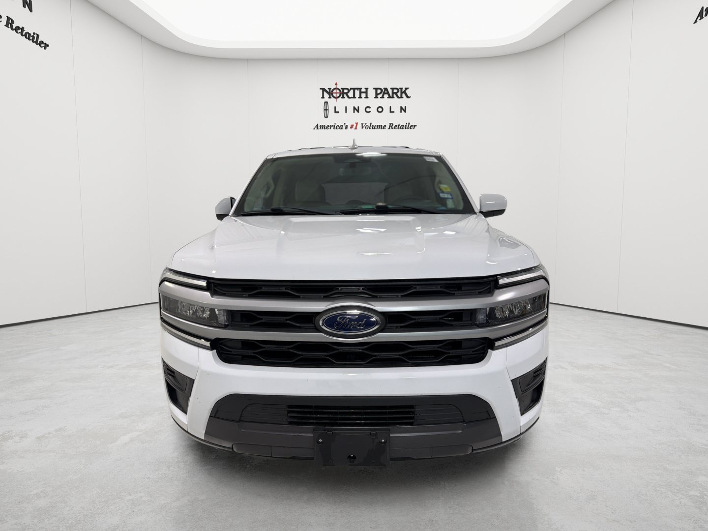Used 2022 Ford Expedition XLT RWD image 8