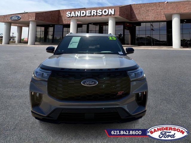 Used 2025 Ford Explorer ST w/ Sun And Sound Package AWD/4WD image 8