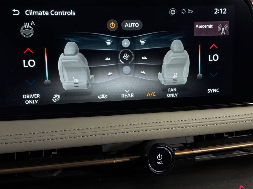 Used 2024 Nissan Ariya AWD image 18