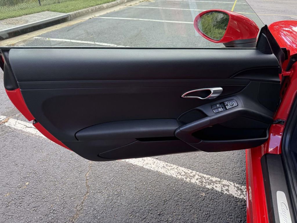 Used 2024 Porsche 718 Cayman image 13
