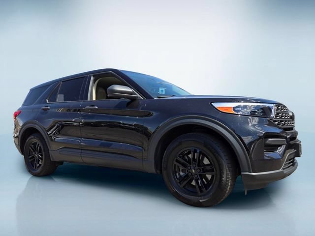 Used 2022 Ford Explorer 4WD w/ Class IV Trailer Tow Package image 2