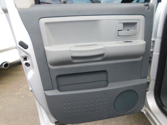 Used 2006 Dodge Dakota SLT image 13
