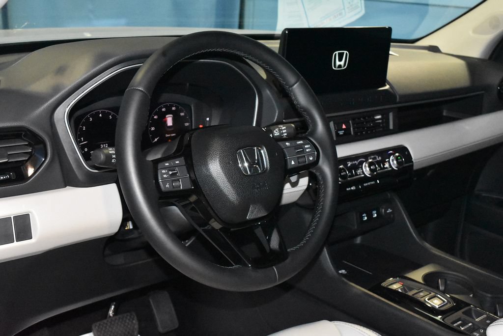 Used 2026 Honda Passport RTL image 2
