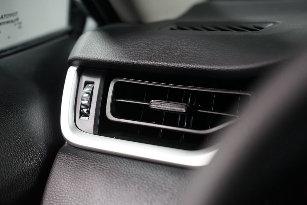 Certified 2025 Toyota RAV4 XLE image 25