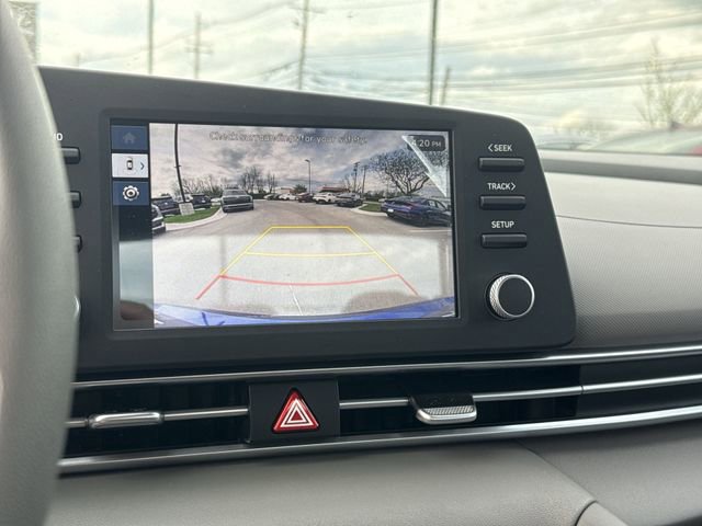 New 2026 Hyundai Elantra Hybrid FWD image 17