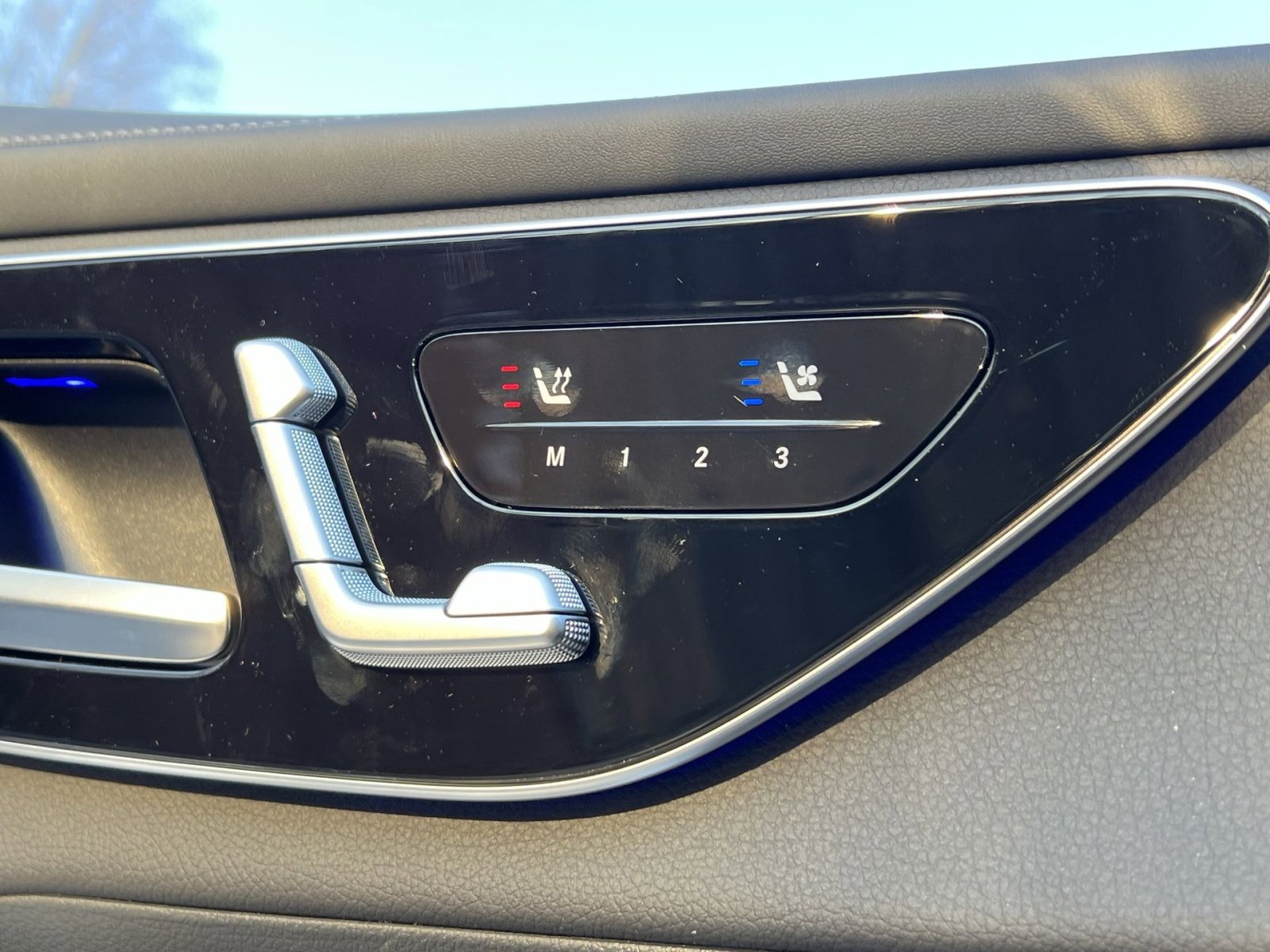 New 2026 Mercedes-Benz GLC 300 4MATIC image 33