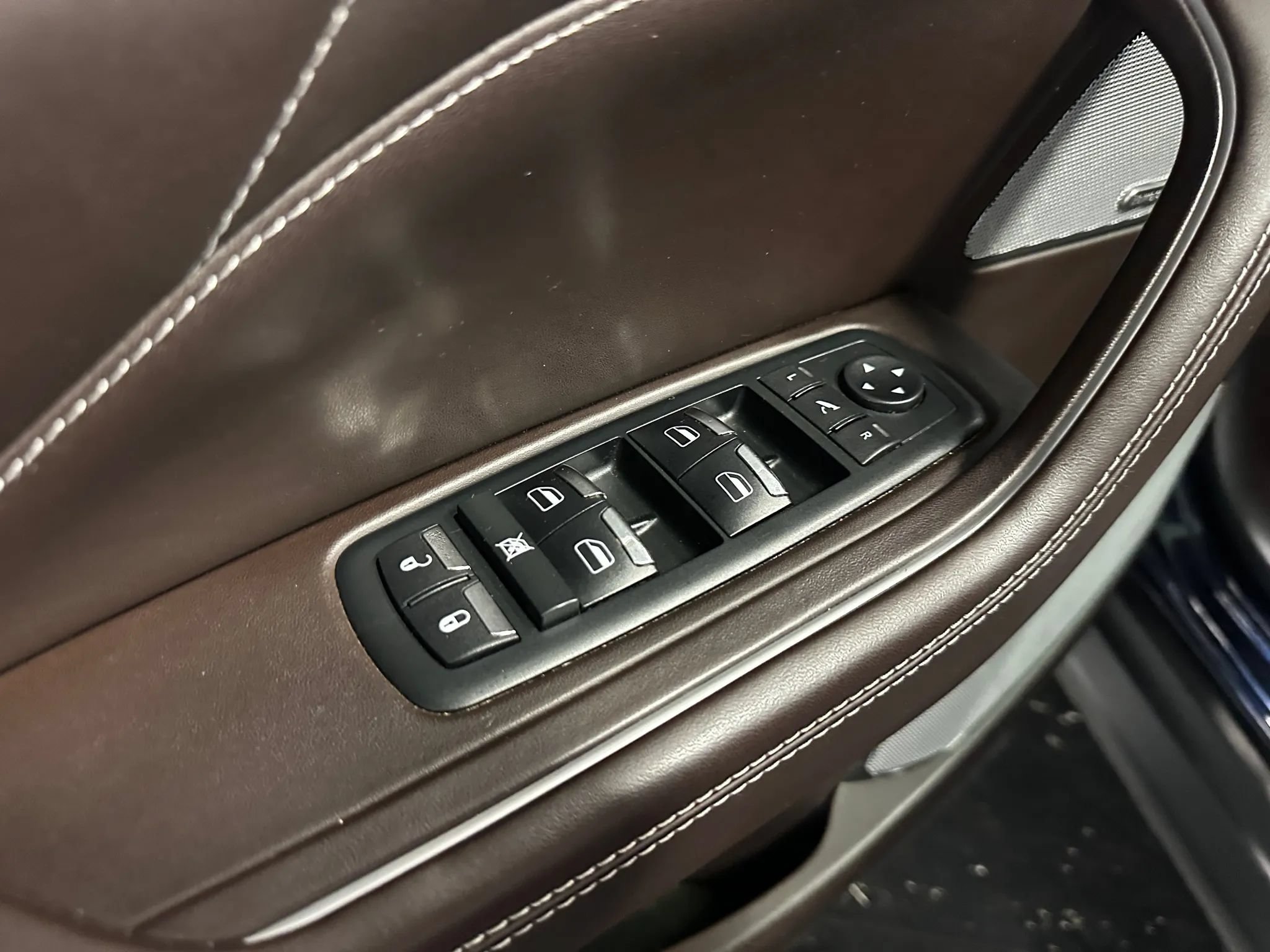 Used 2019 Maserati Levante GranLusso AWD/4WD image 13