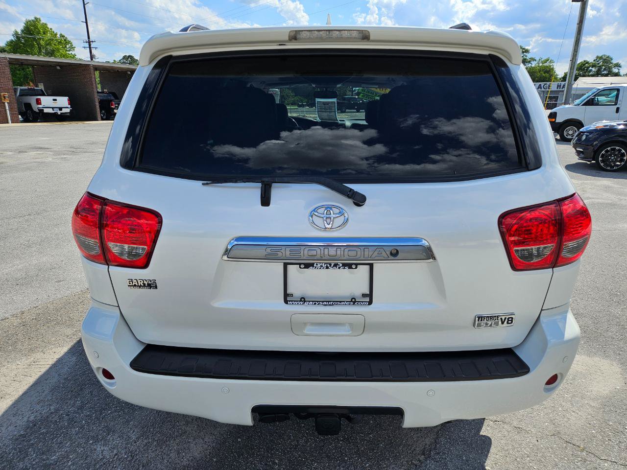 Used 2017 Toyota Sequoia Platinum RWD image 5