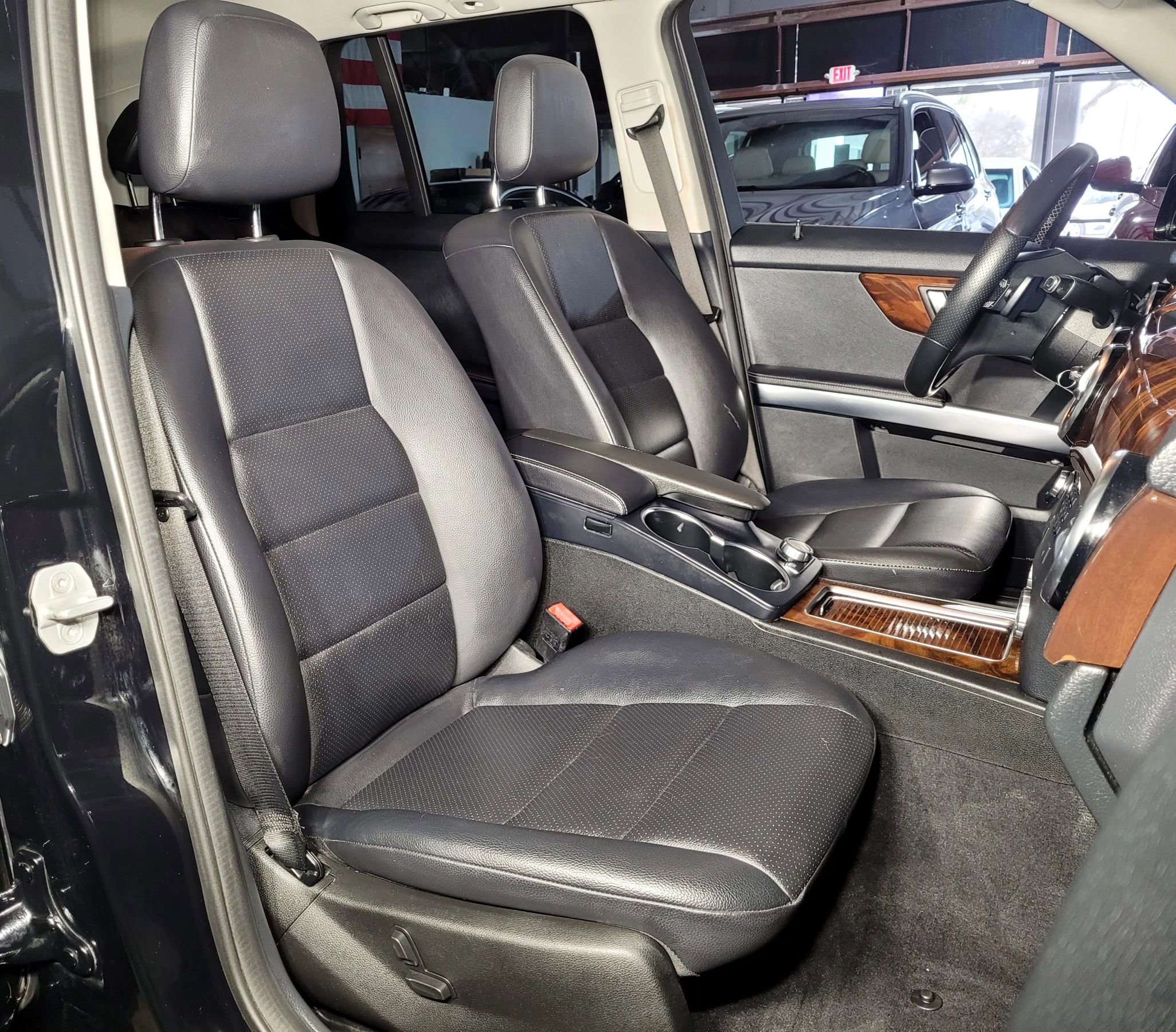 Used 2015 Mercedes-Benz GLK 350 4MATIC image 18