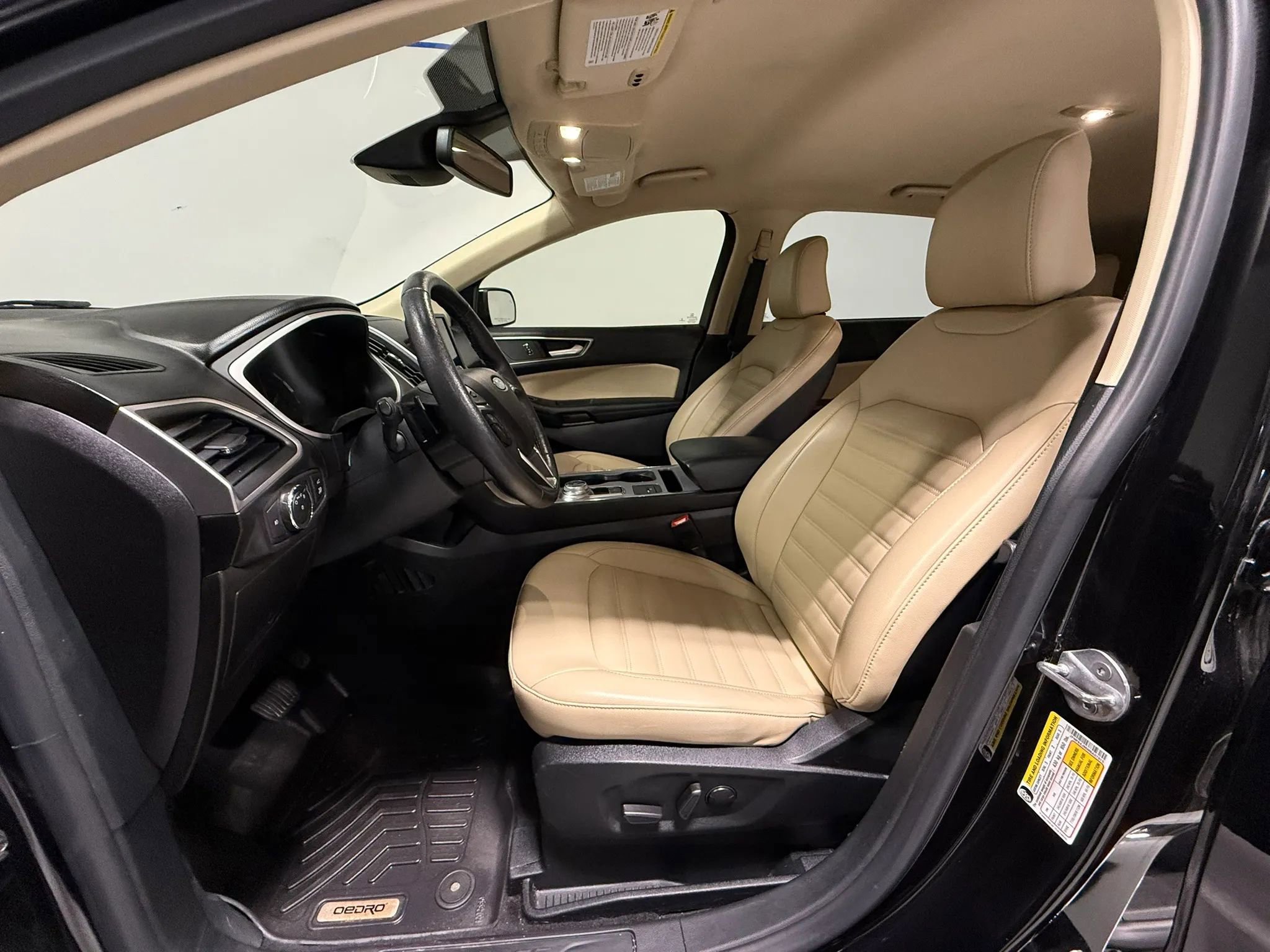 Used 2021 Ford Edge SEL w/ Convenience Package image 16