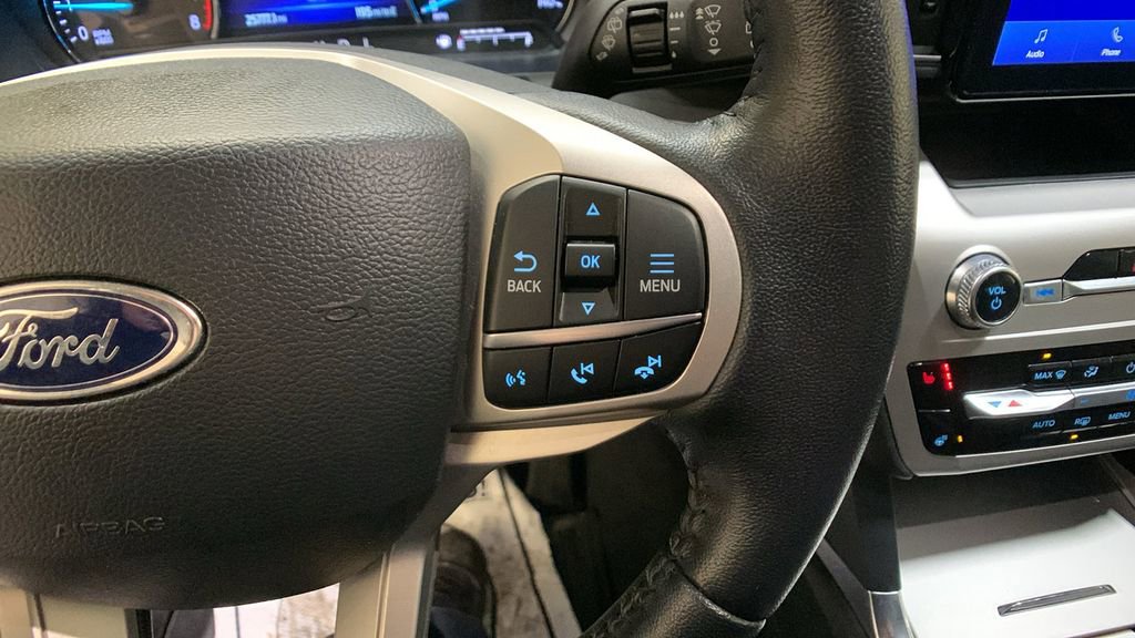 Certified 2022 Ford Explorer XLT w/ Equipment Group 202A image 36