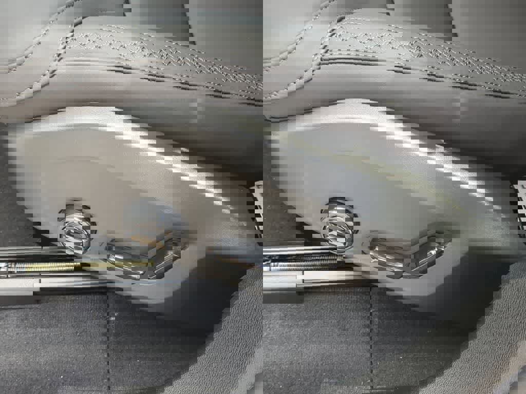 New 2026 Volvo XC60 B5 Plus w/ Protection Package Premier image 17