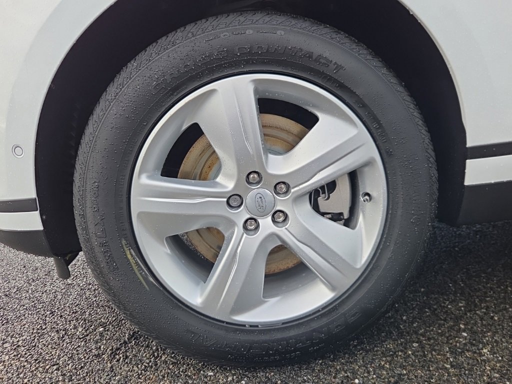 New 2026 Land Rover Range Rover Velar S image 28