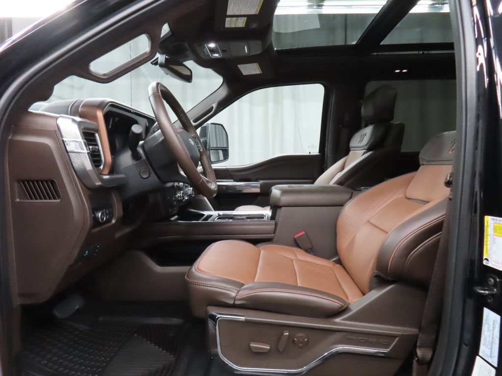 Used 2025 Ford F250 King Ranch AWD/4WD image 12