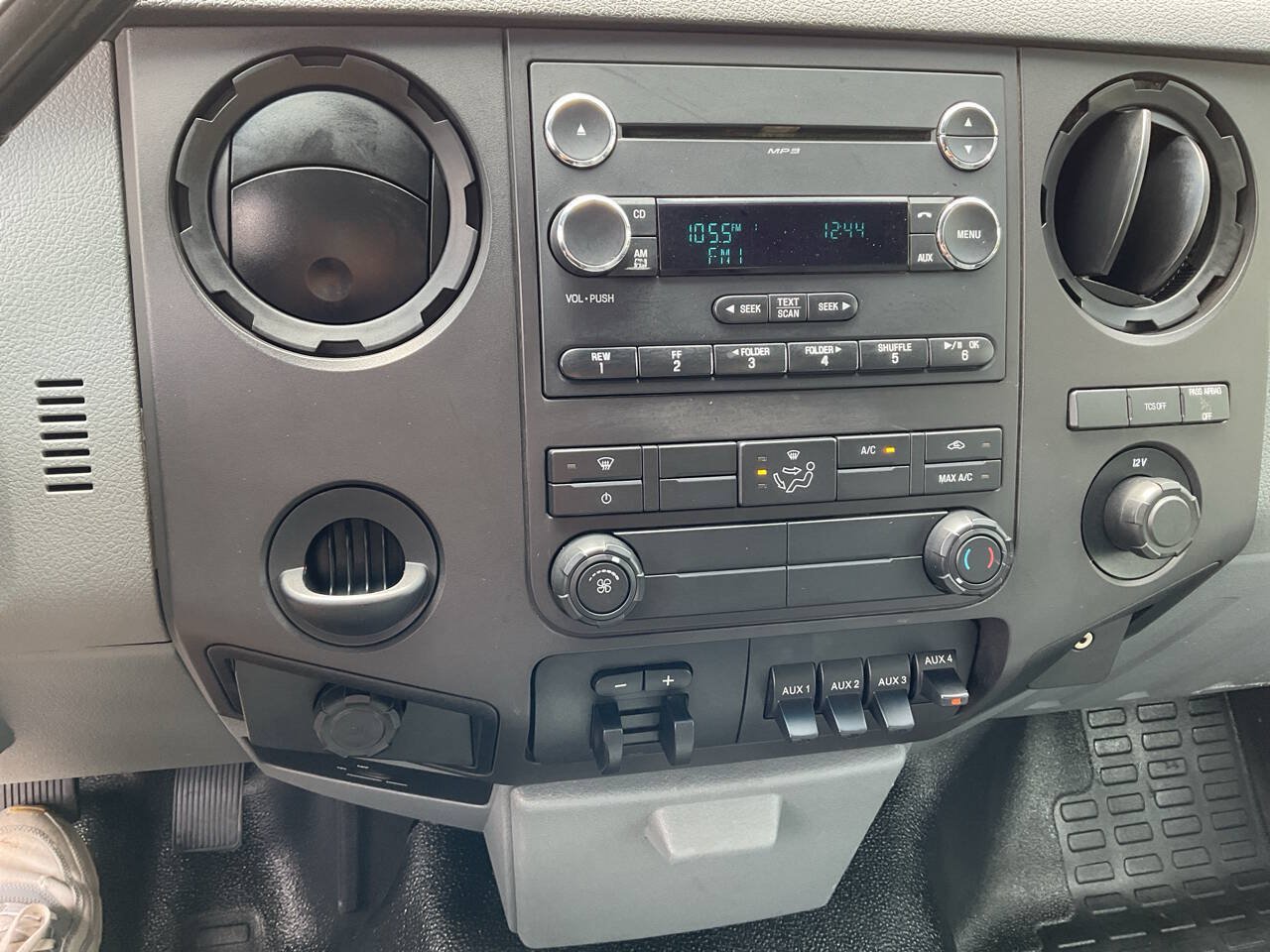 Used 2012 Ford F550 2WD Regular Cab Super Duty w/ Payload Upgrade Pkg image 28
