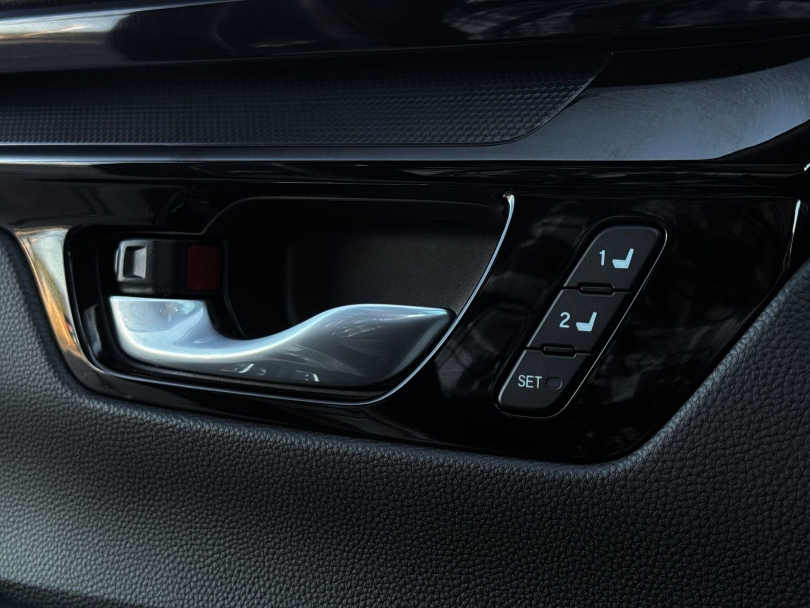 Certified 2025 Honda CR-V Sport Touring image 37