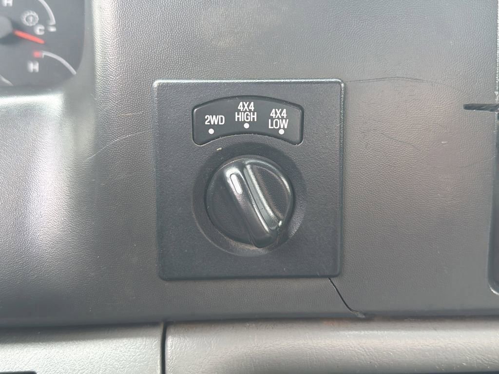 Used 2004 Ford F250 XLT image 17