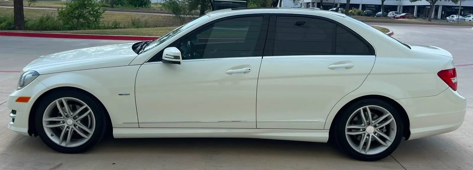 Used 2012 Mercedes-Benz C 250 Sedan image 8