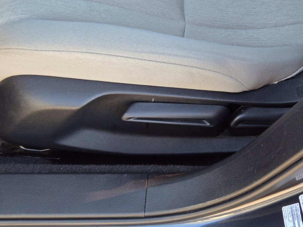 Used 2025 Honda Accord LX image 14