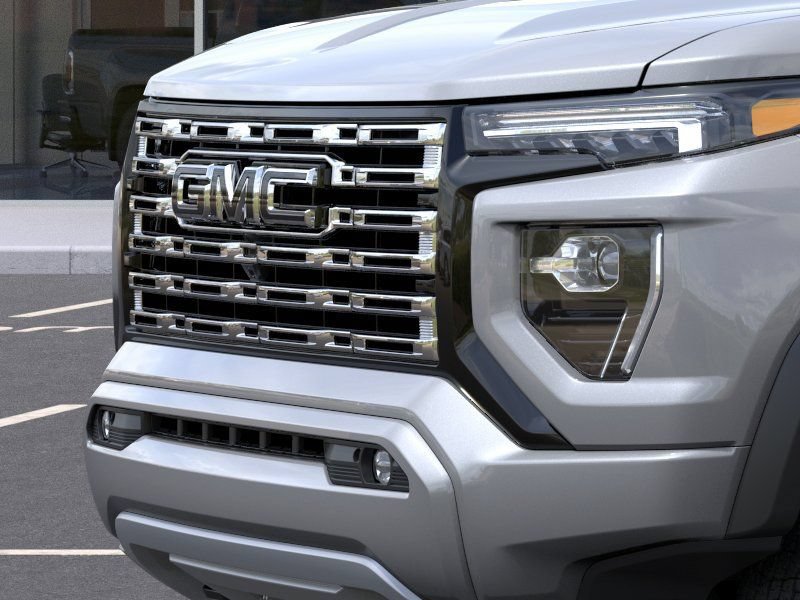 New 2026 GMC Canyon Denali w/ LPO, Black Badging Package AWD/4WD image 13
