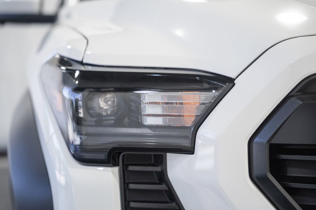 New 2026 Toyota Tacoma TRD Off-Road AWD/4WD image 11