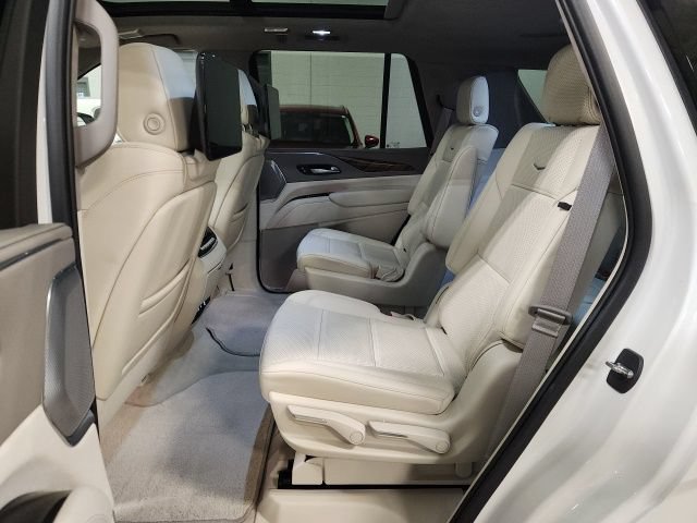 Used 2023 Cadillac Escalade Premium Luxury Platinum AWD/4WD image 24