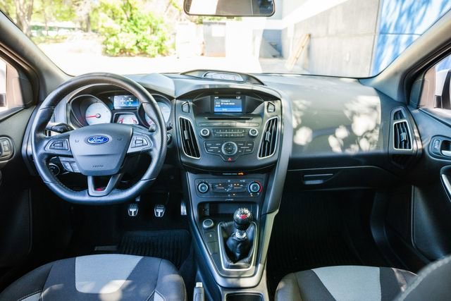 Used 2016 Ford Focus ST image 6