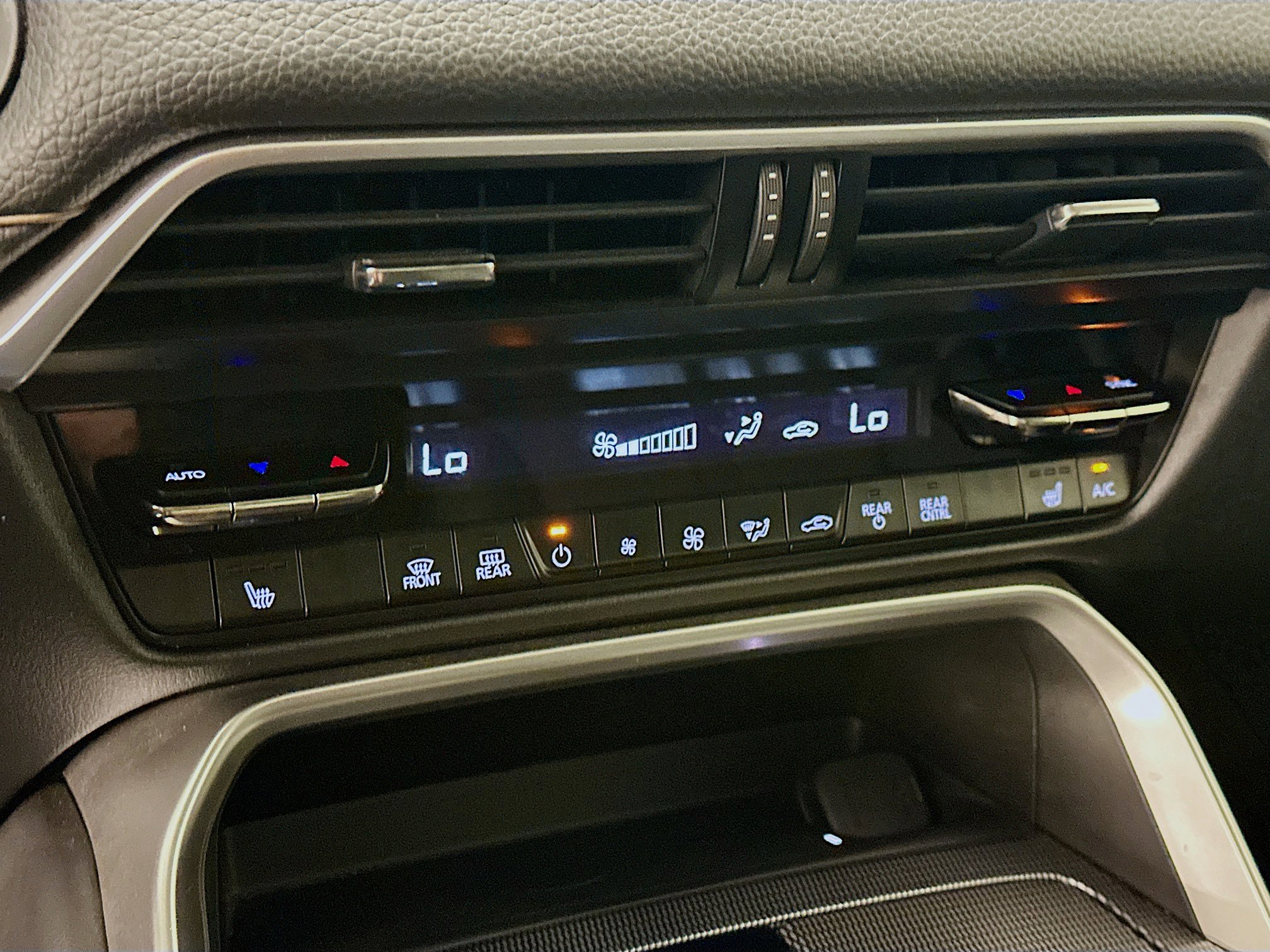 Used 2025 MAZDA CX-90 3.3 Turbo w/ Premium Sport Pkg image 24