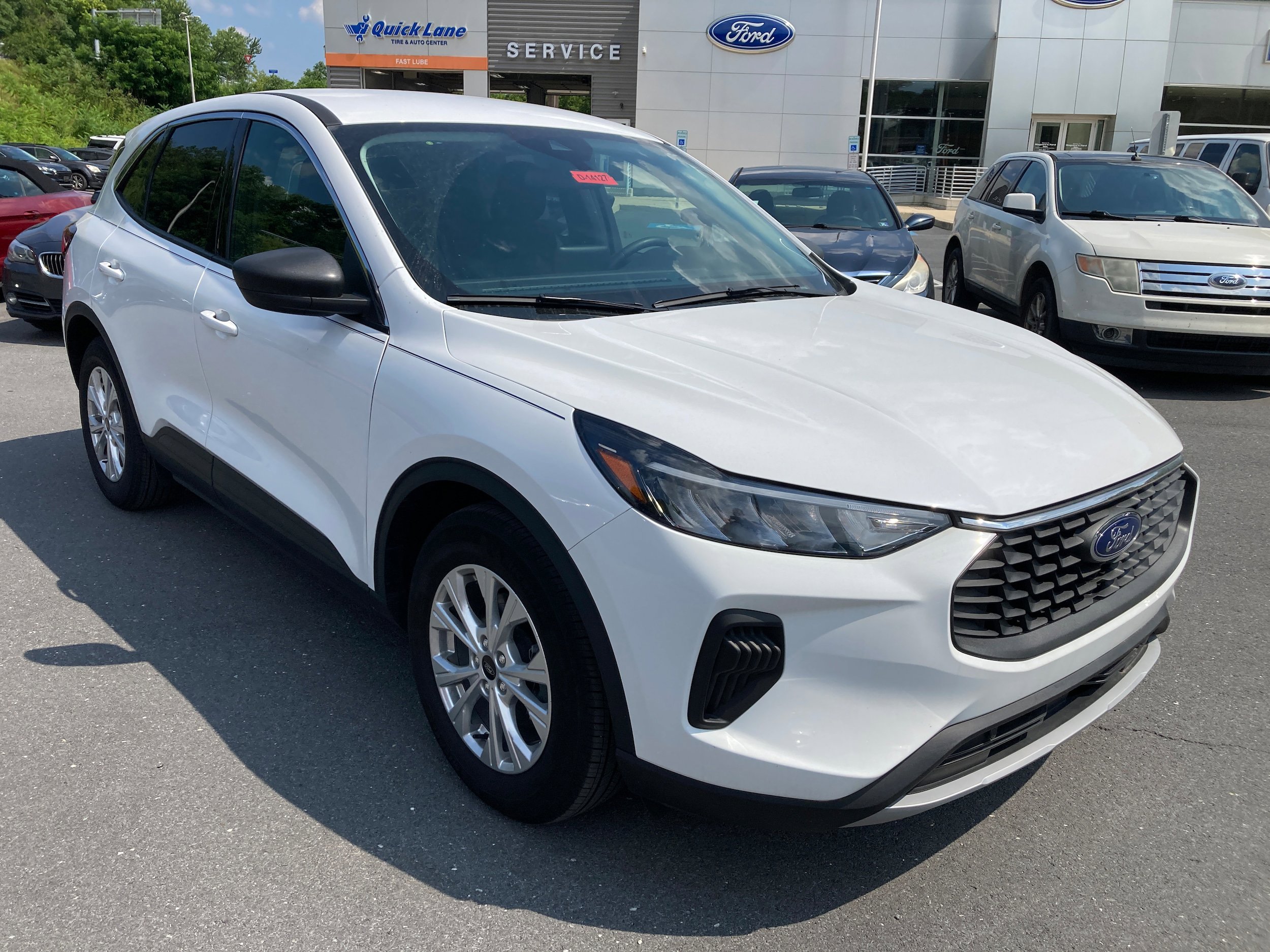 Used 2023 Ford Escape Active w/ Cold Weather Package FWD image 3