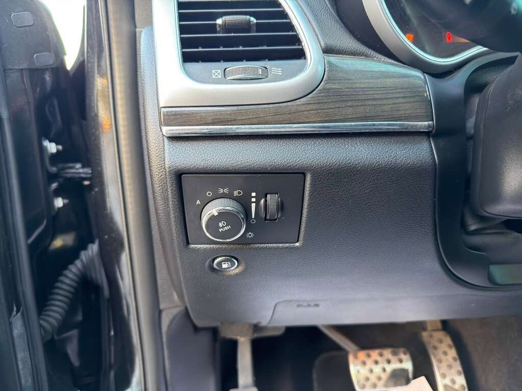 Used 2015 Jeep Grand Cherokee High Altitude image 9