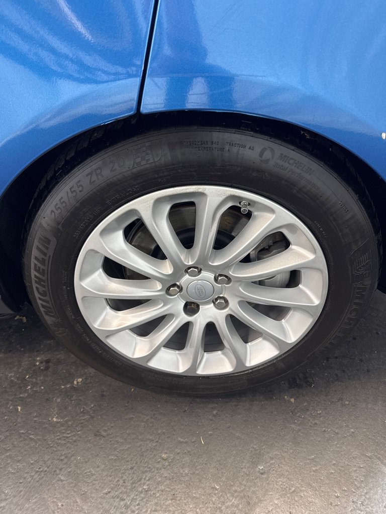 Used 2019 Land Rover Range Rover HSE AWD/4WD image 27
