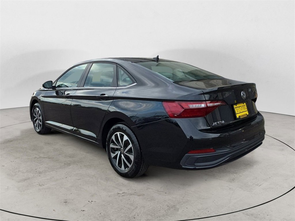 Used 2024 Volkswagen Jetta S image 3