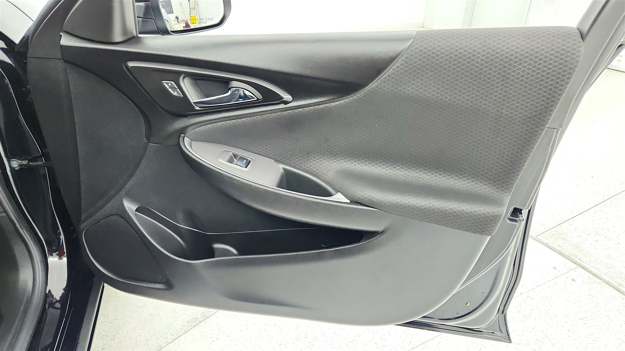 Used 2025 Chevrolet Malibu LT image 25