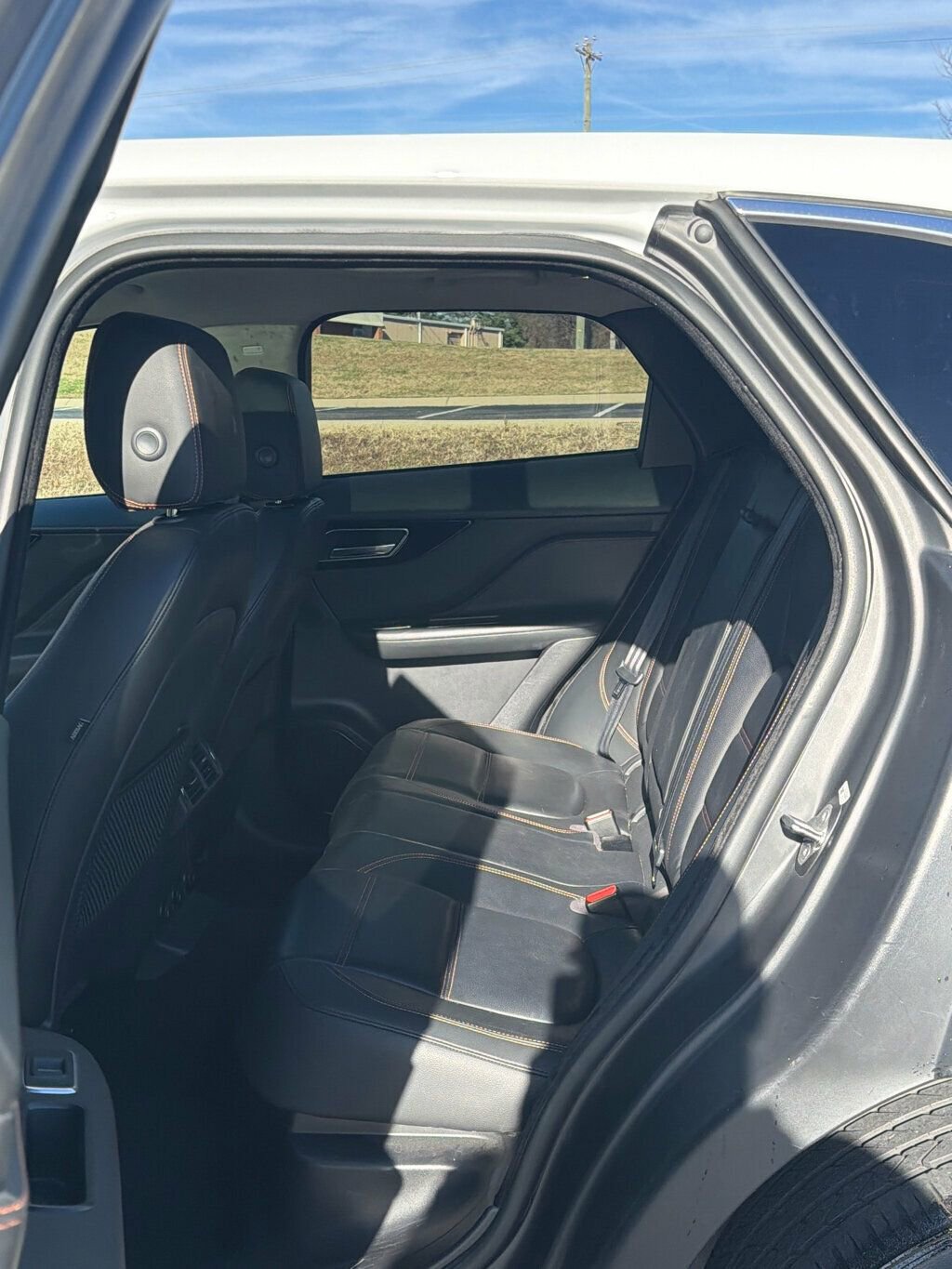 Used 2020 Jaguar F-PACE Prestige image 15