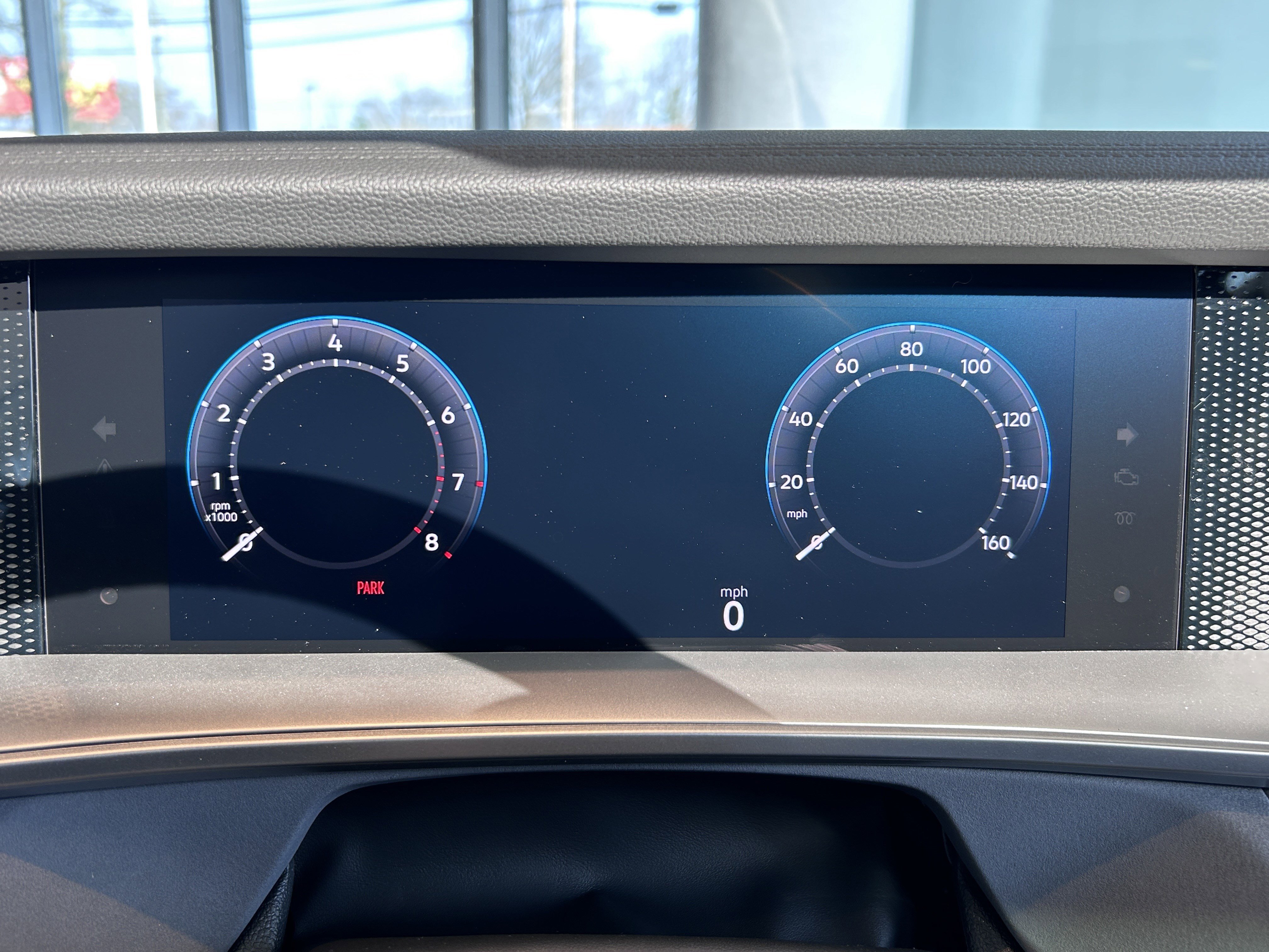 New 2026 Volkswagen Tiguan SE R-Line image 8