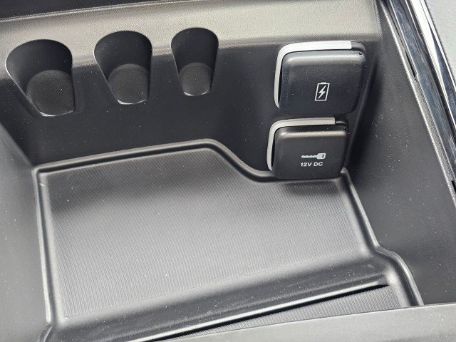 New 2026 Chrysler Pacifica Limited FWD image 39