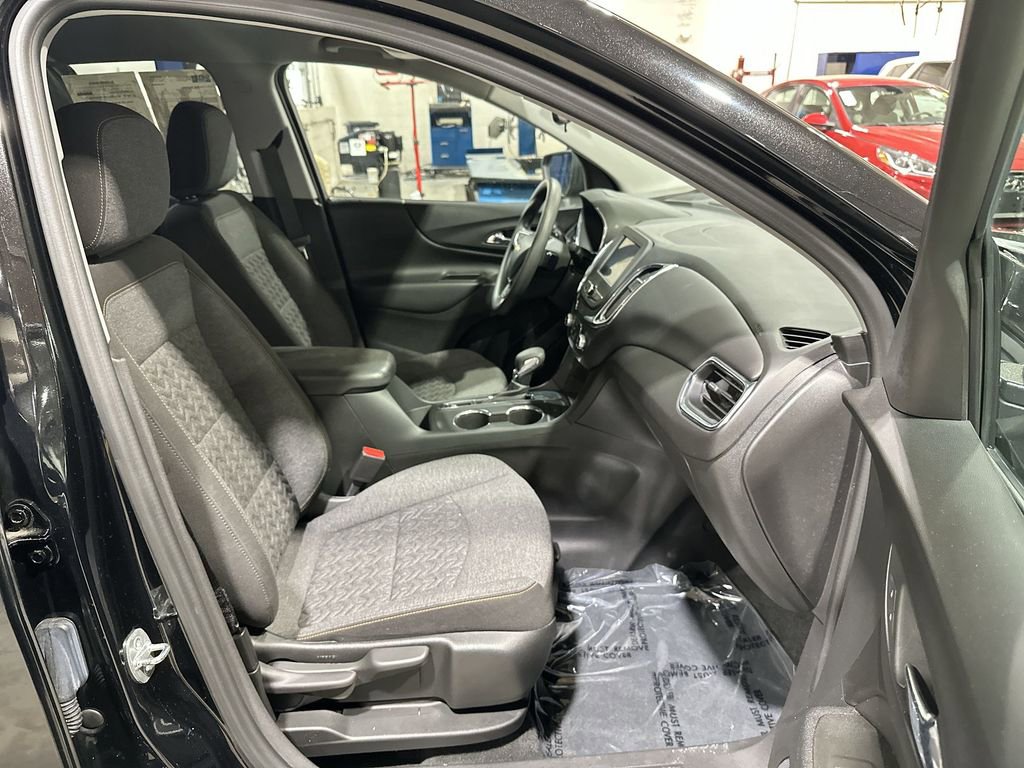 Used 2024 Chevrolet Equinox LT image 24