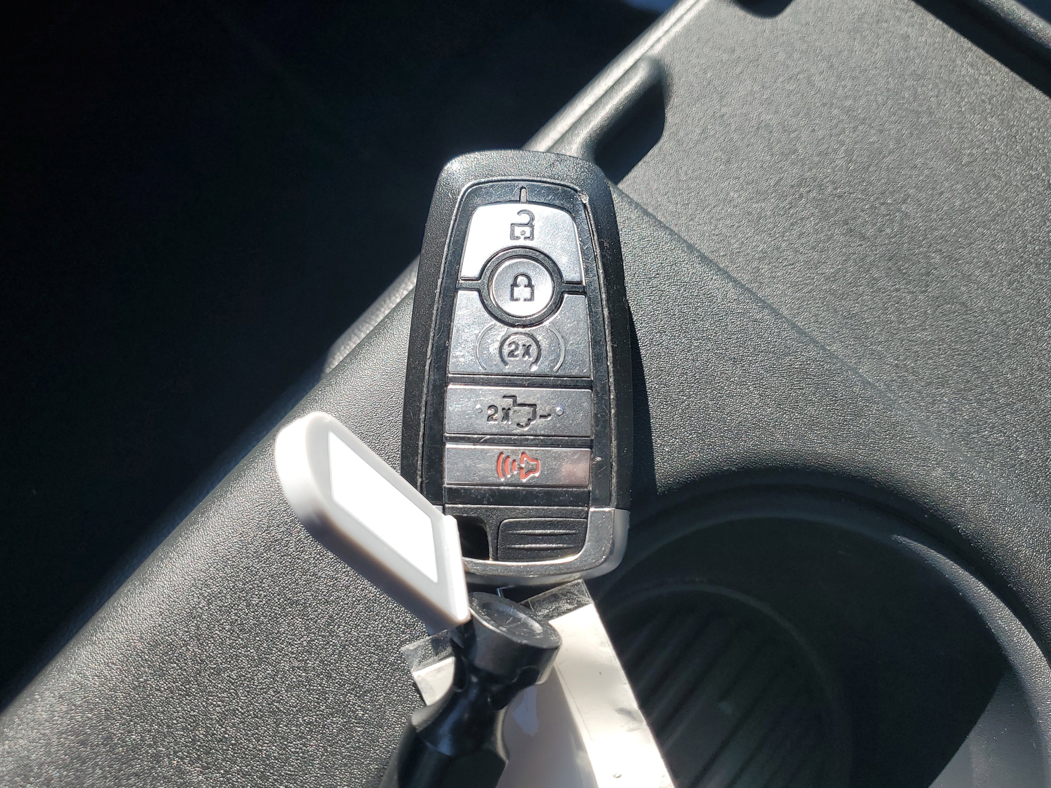 Used 2024 Ford F250 Lariat w/ Sport Appearance Package image 29