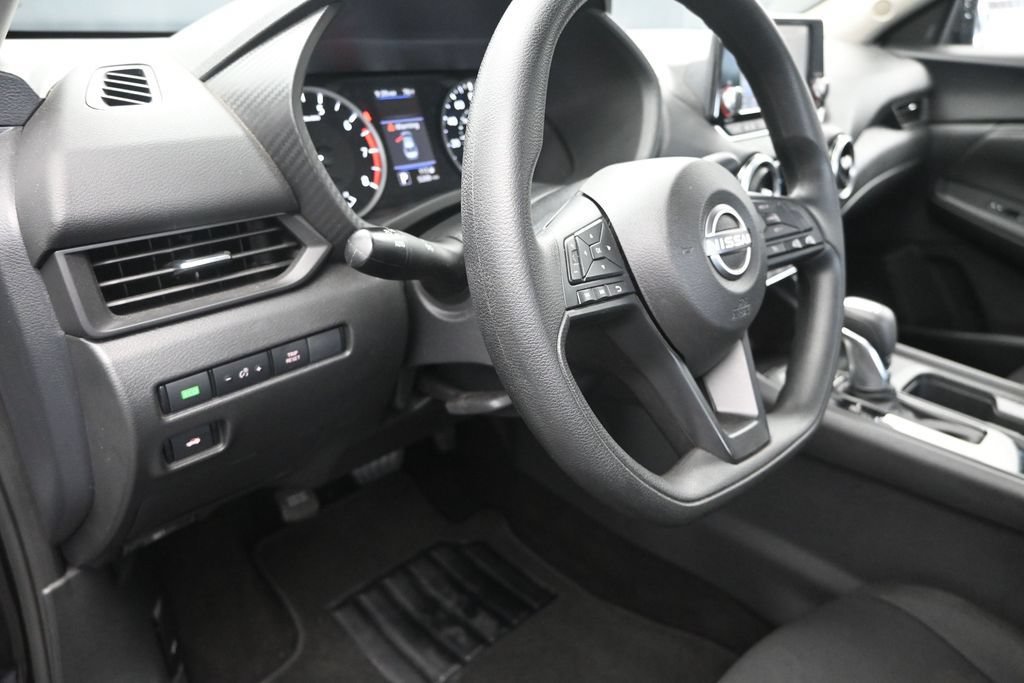 Used 2025 Nissan Sentra S FWD image 12