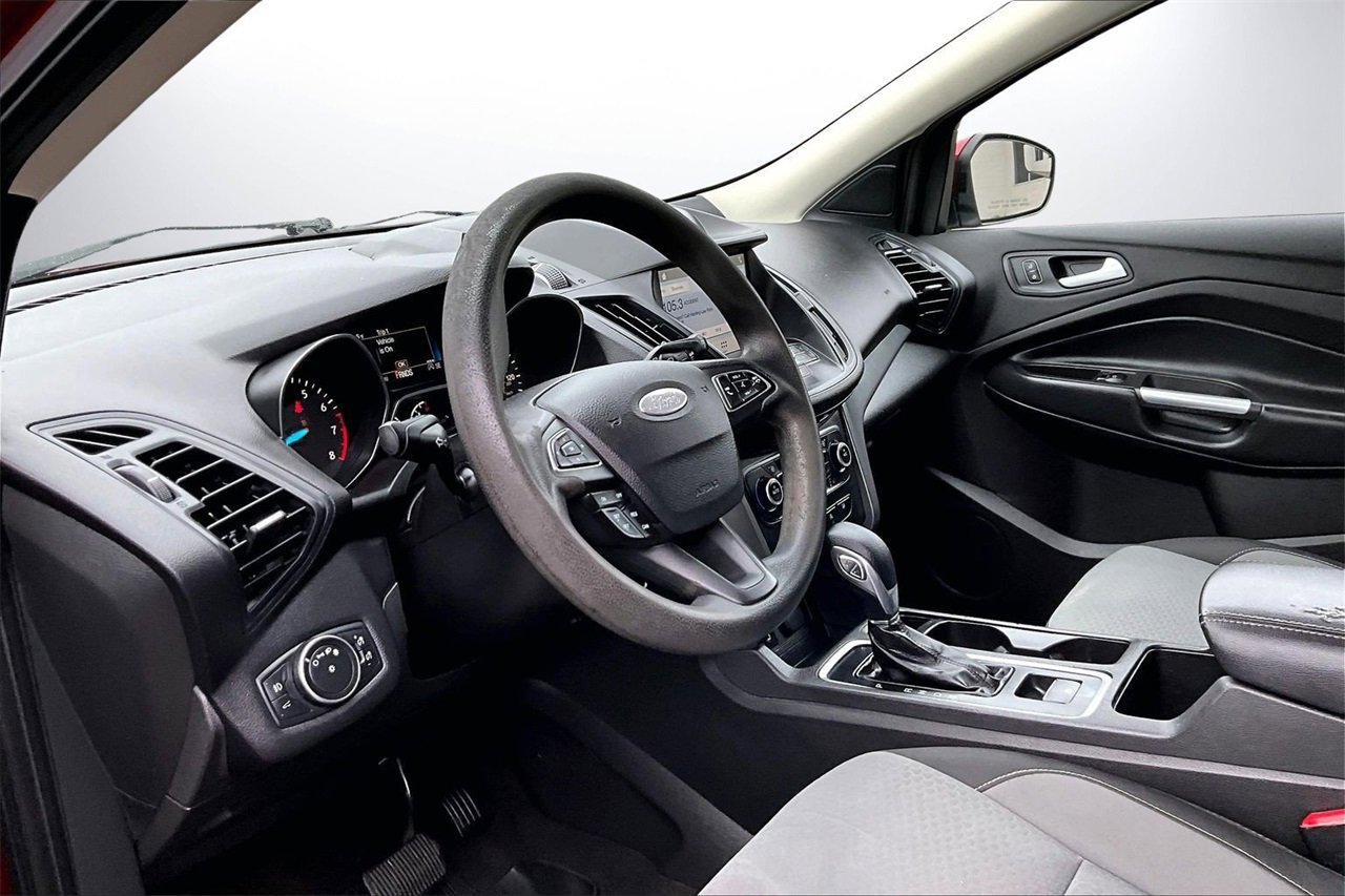 Used 2019 Ford Escape SE image 18