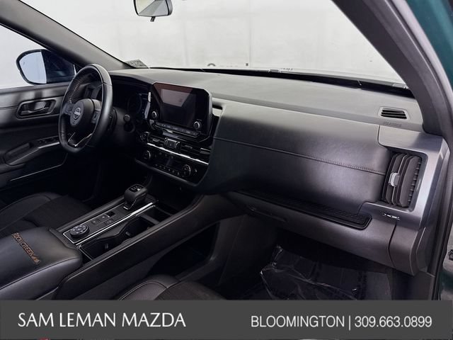Used 2024 Nissan Pathfinder Rock Creek AWD/4WD image 29