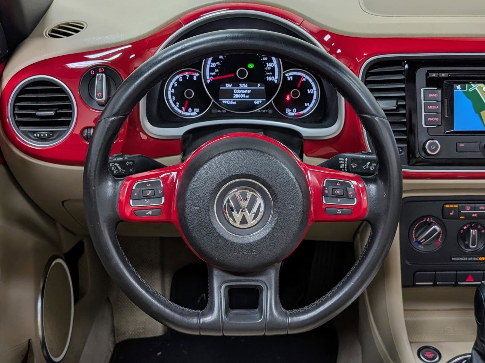 Used 2013 Volkswagen Beetle 2.5 FWD image 34